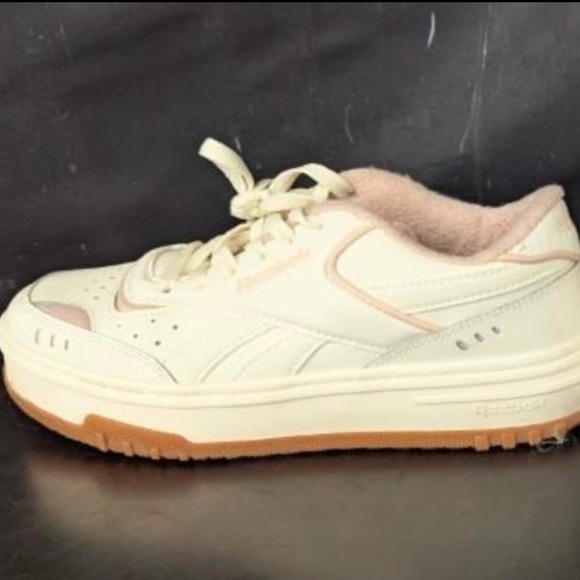 RARE Reebok Women’s Club C 85 Platform 30205WCCT White Pink Suede Sneaker Sz 7 - Picture 9 of 10